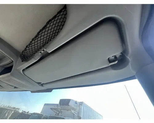 INTERNATIONAL 4400 Interior Sun Visor