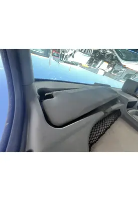 INTERNATIONAL 4400 Interior Sun Visor
