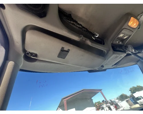 INTERNATIONAL 4400 Interior Sun Visor