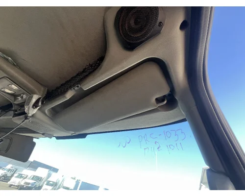 INTERNATIONAL 4400 Interior Sun Visor
