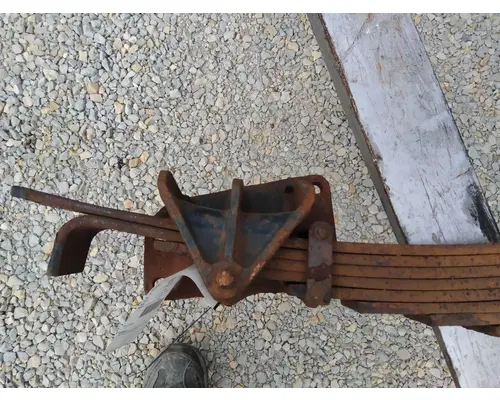 INTERNATIONAL 4400 LEAF SPRING, REAR