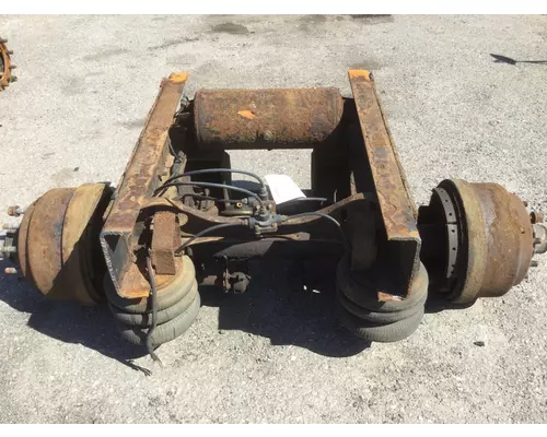 INTERNATIONAL 4400 Lift Axle