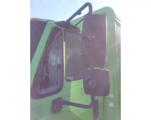 INTERNATIONAL 4400 MIRROR ASSEMBLY CABDOOR
