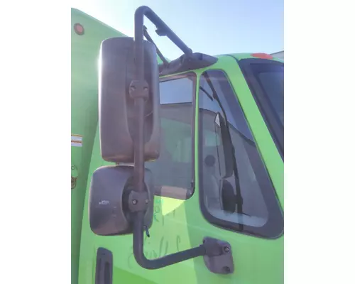 INTERNATIONAL 4400 MIRROR ASSEMBLY CABDOOR