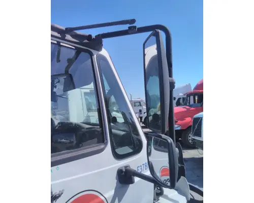 INTERNATIONAL 4400 MIRROR ASSEMBLY CABDOOR