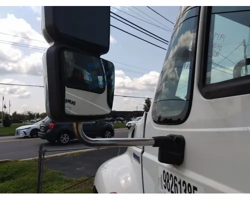 INTERNATIONAL 4400 MIRROR ASSEMBLY CABDOOR