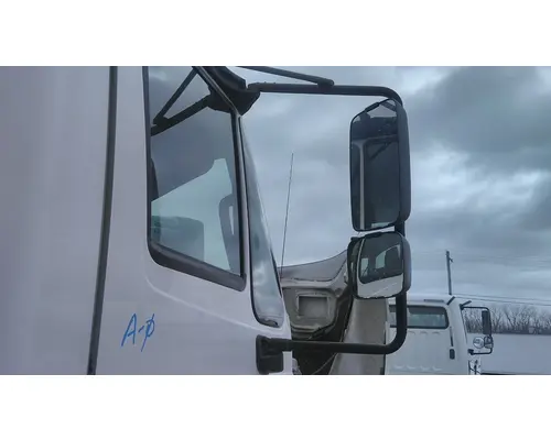 INTERNATIONAL 4400 MIRROR ASSEMBLY CABDOOR
