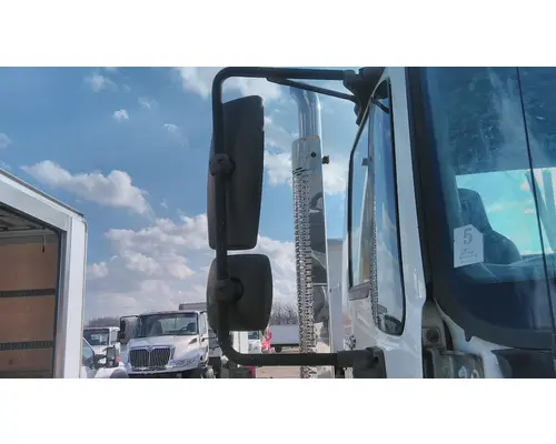 INTERNATIONAL 4400 MIRROR ASSEMBLY CABDOOR