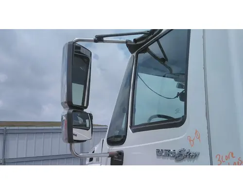 INTERNATIONAL 4400 MIRROR ASSEMBLY CABDOOR