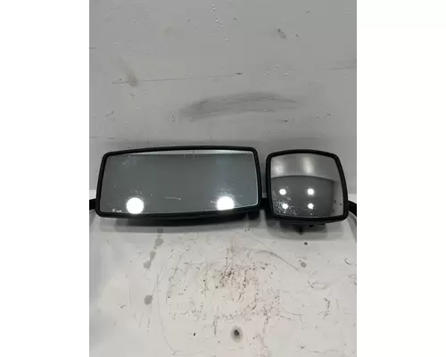 INTERNATIONAL 4400 Mirror (Side View)