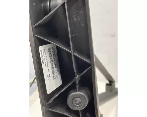 INTERNATIONAL 4400 Mirror (Side View)