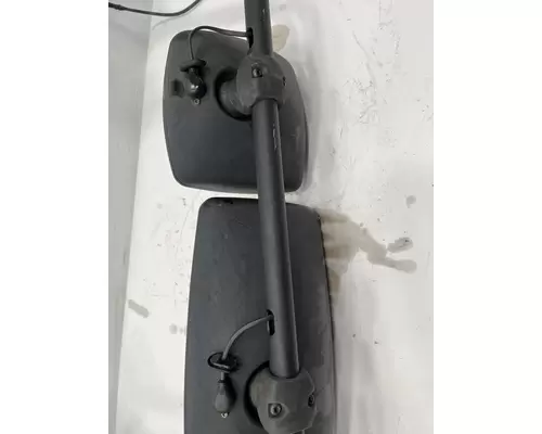 INTERNATIONAL 4400 Mirror (Side View)
