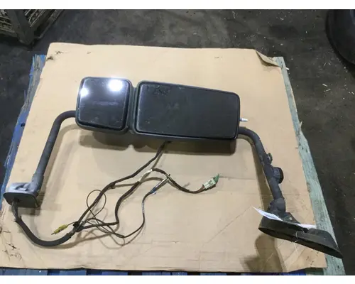 INTERNATIONAL 4400 Mirror (Side View)