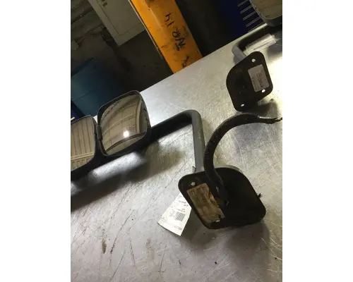 INTERNATIONAL 4400 Mirror (Side View)