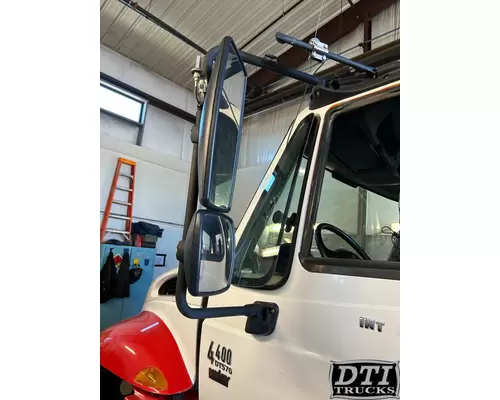 INTERNATIONAL 4400 Mirror (Side View)