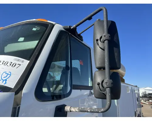 INTERNATIONAL 4400 Mirror (Side View)