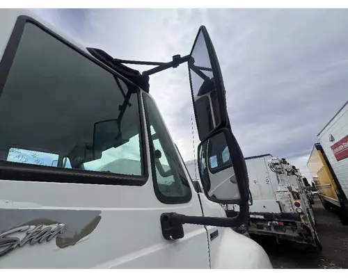 INTERNATIONAL 4400 Mirror (Side View)