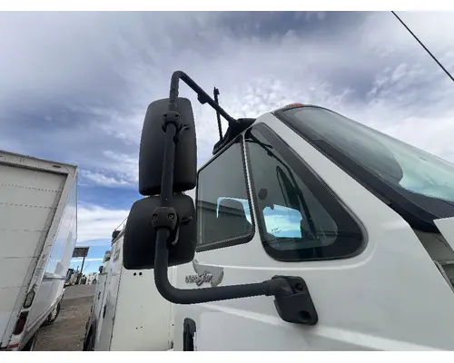 INTERNATIONAL 4400 Mirror (Side View)