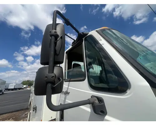 INTERNATIONAL 4400 Mirror (Side View)