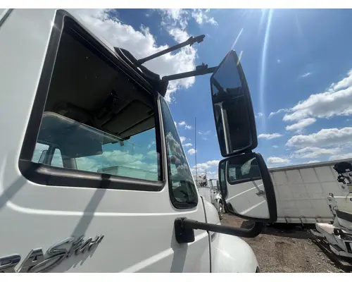 INTERNATIONAL 4400 Mirror (Side View)