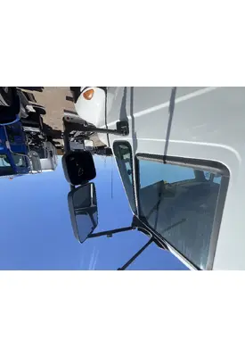 INTERNATIONAL 4400 Mirror (Side View)