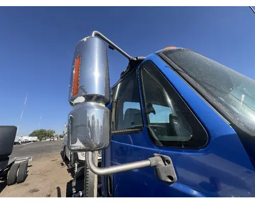 INTERNATIONAL 4400 Mirror (Side View)