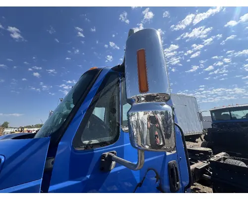 INTERNATIONAL 4400 Mirror (Side View)