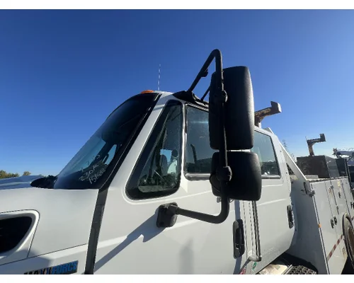 INTERNATIONAL 4400 Mirror (Side View)