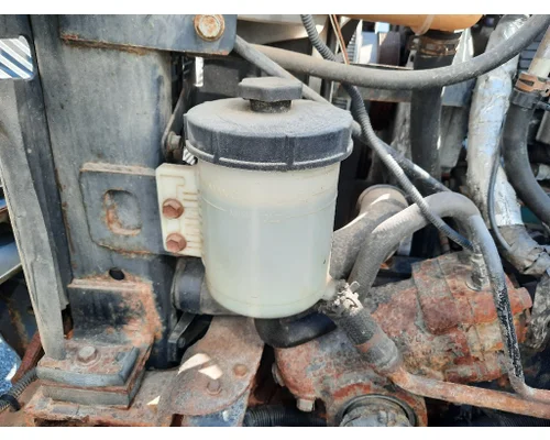 INTERNATIONAL 4400 POWER STEERING RESERVOIR