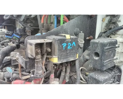 INTERNATIONAL 4400 POWERNET DISTRIBUTION BOX (PNDB)