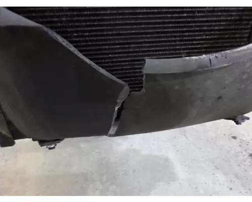 INTERNATIONAL 4400 RADIATOR ASSEMBLY