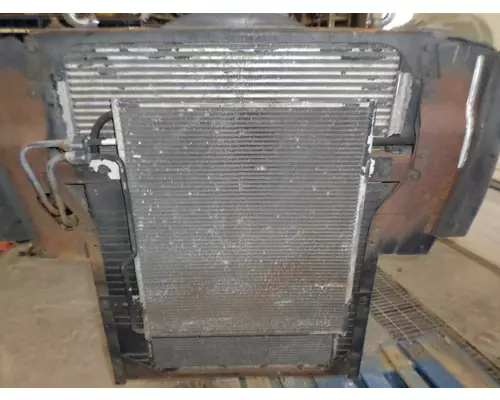 INTERNATIONAL 4400 RADIATOR ASSEMBLY