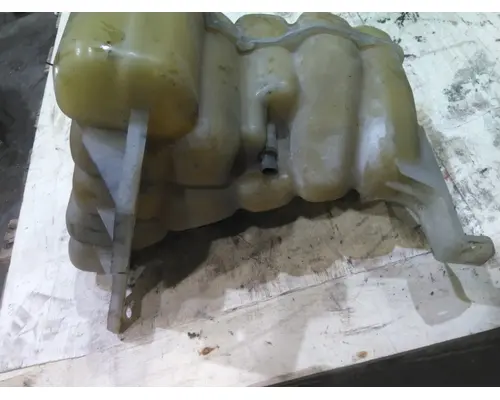 INTERNATIONAL 4400 RADIATOR OVERFLOW TANK