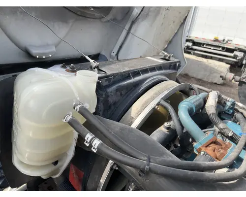 INTERNATIONAL 4400 Radiator Overflow Bottle