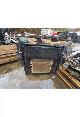 INTERNATIONAL 4400 Radiator Shroud