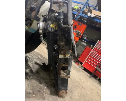 INTERNATIONAL 4400 Radiator