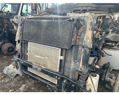 INTERNATIONAL 4400 Radiator