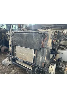 INTERNATIONAL 4400 Radiator