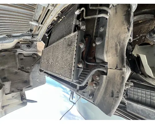INTERNATIONAL 4400 Radiator