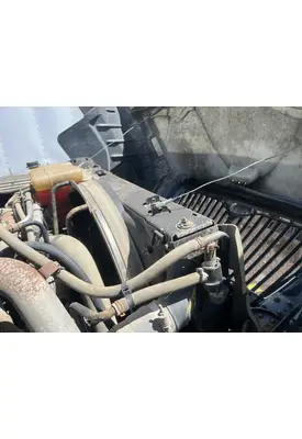 INTERNATIONAL 4400 Radiator