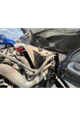 INTERNATIONAL 4400 Radiator