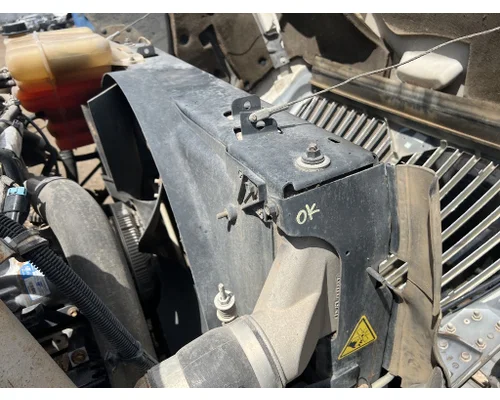 INTERNATIONAL 4400 Radiator