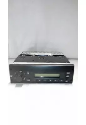 INTERNATIONAL 4400 Radio