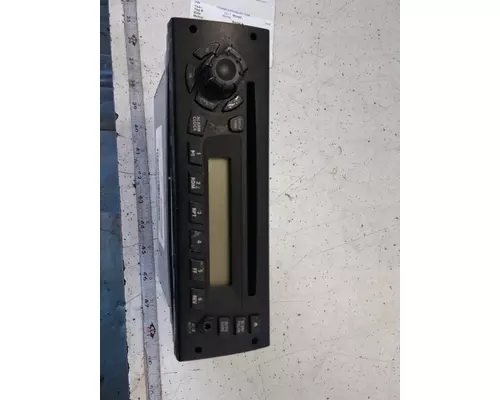 INTERNATIONAL 4400 Radio