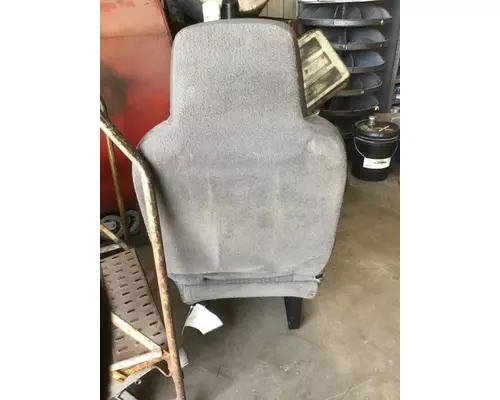 INTERNATIONAL 4400 SEAT, FRONT