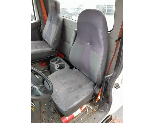 INTERNATIONAL 4400 SEAT, FRONT