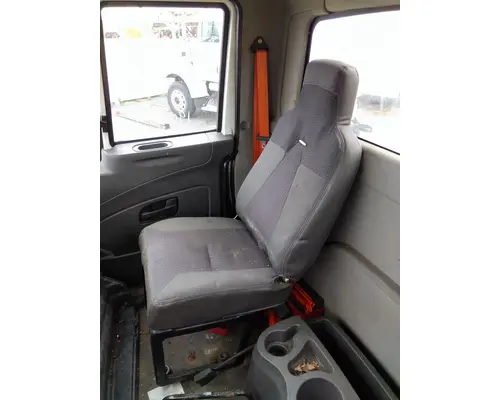 INTERNATIONAL 4400 SEAT, FRONT