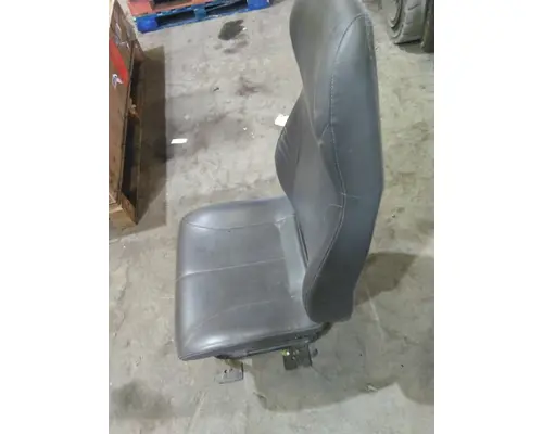 INTERNATIONAL 4400 SEAT, FRONT