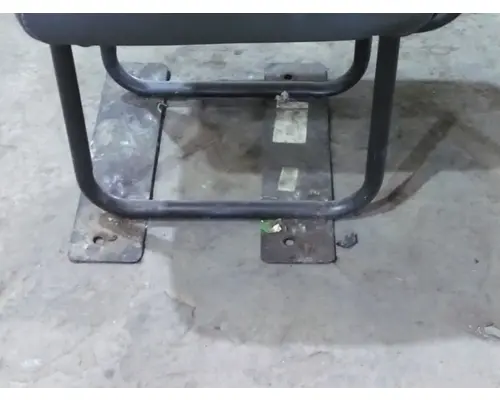 INTERNATIONAL 4400 SEAT, FRONT