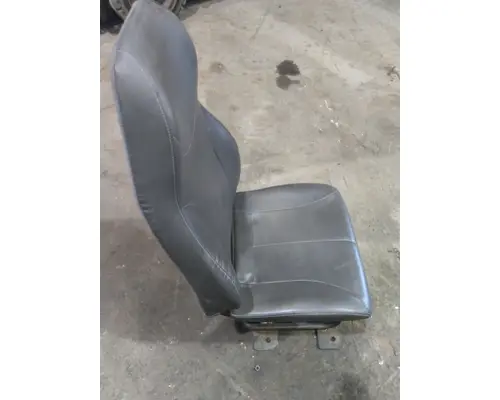 INTERNATIONAL 4400 SEAT, FRONT